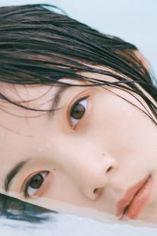 丰满的女大学生